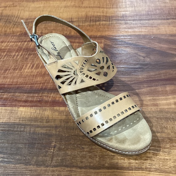 Easy Spirit - Kristina Sandal - Natural Tan - Size 10M - Picture 5 of 8